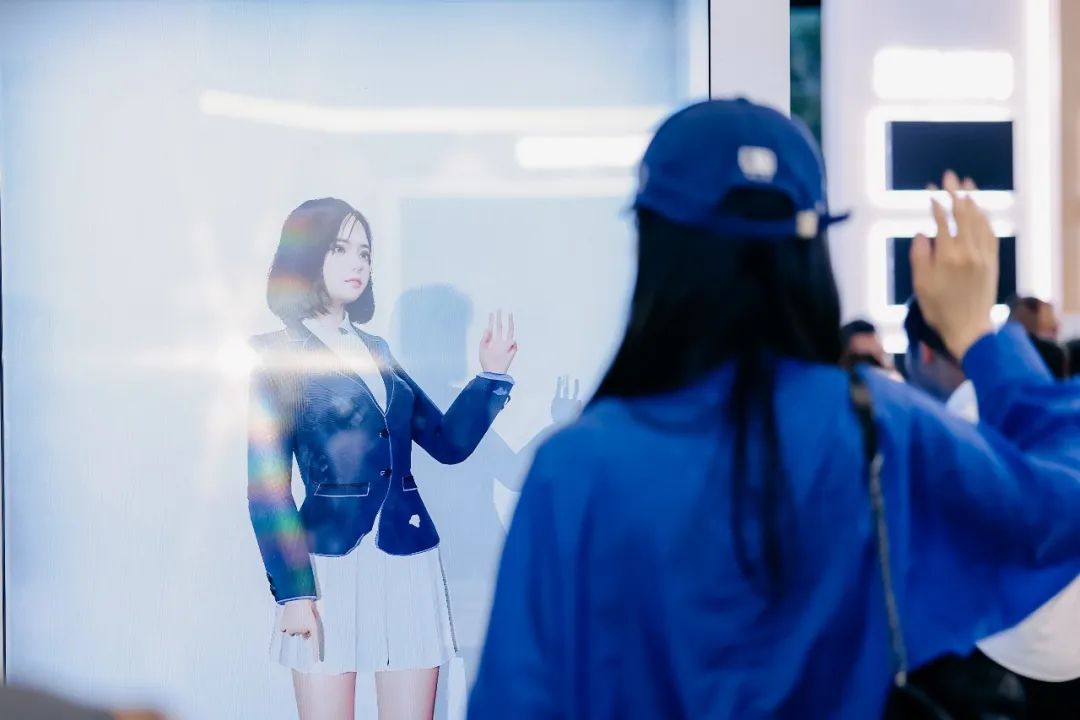 “AI+智能显示”引领未来 sunbet新品InfoComm展大放异彩